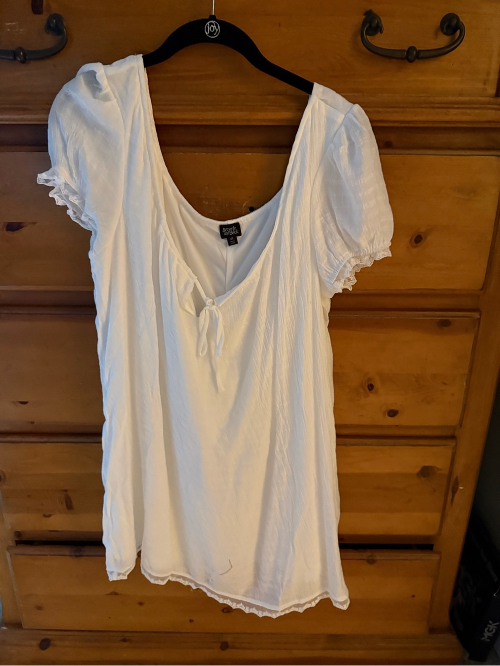 Chelsea & Violet Cream Scoop-Neck Peasant Top with Tie Front
